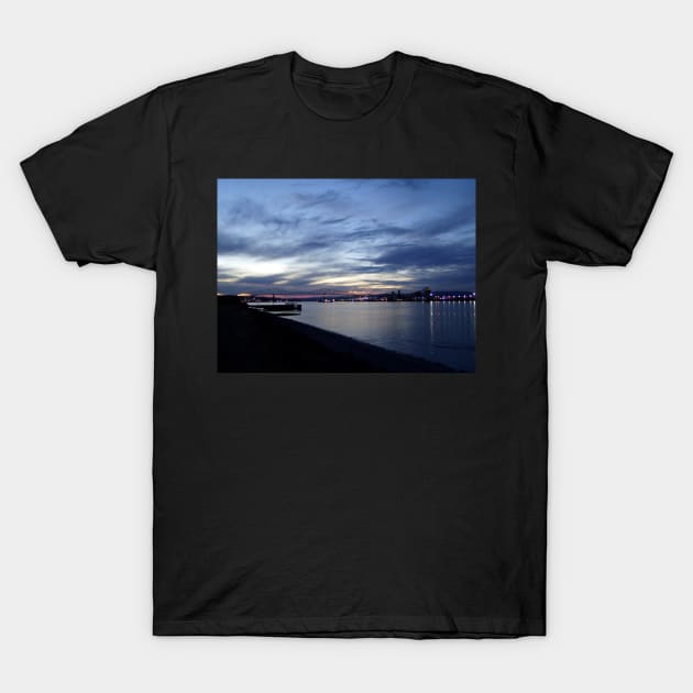 columbia river, lewis and clark bridge, sunset T-Shirt by DlmtleArt